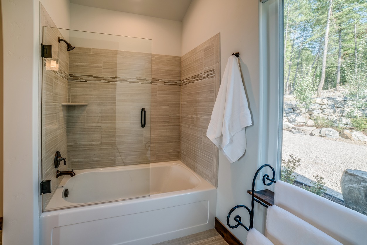 Shower & Tub Installation in Brandy Station